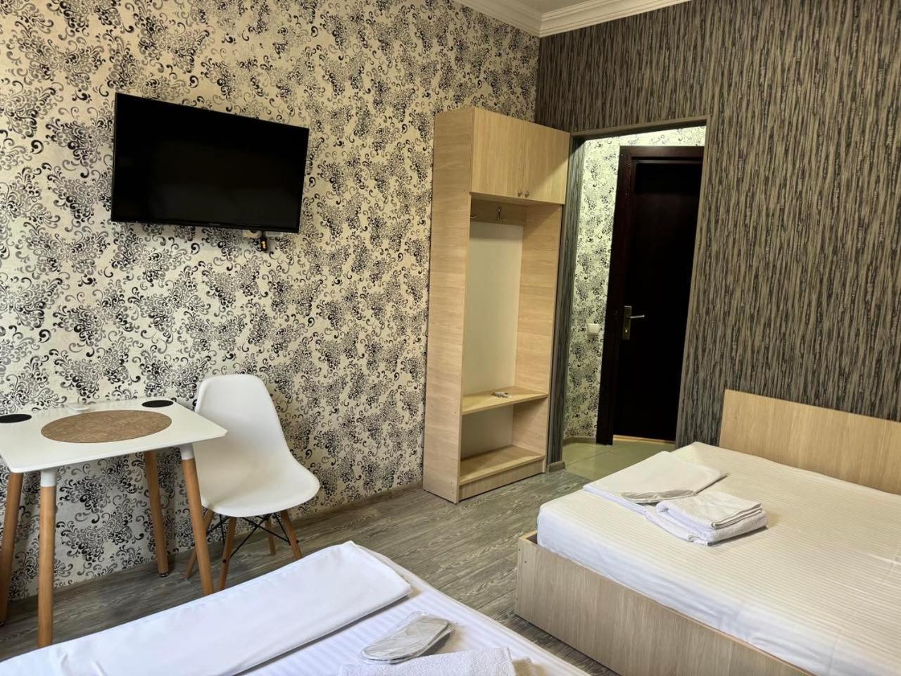 Hotel Skib Tbilisi Eksteriør billede