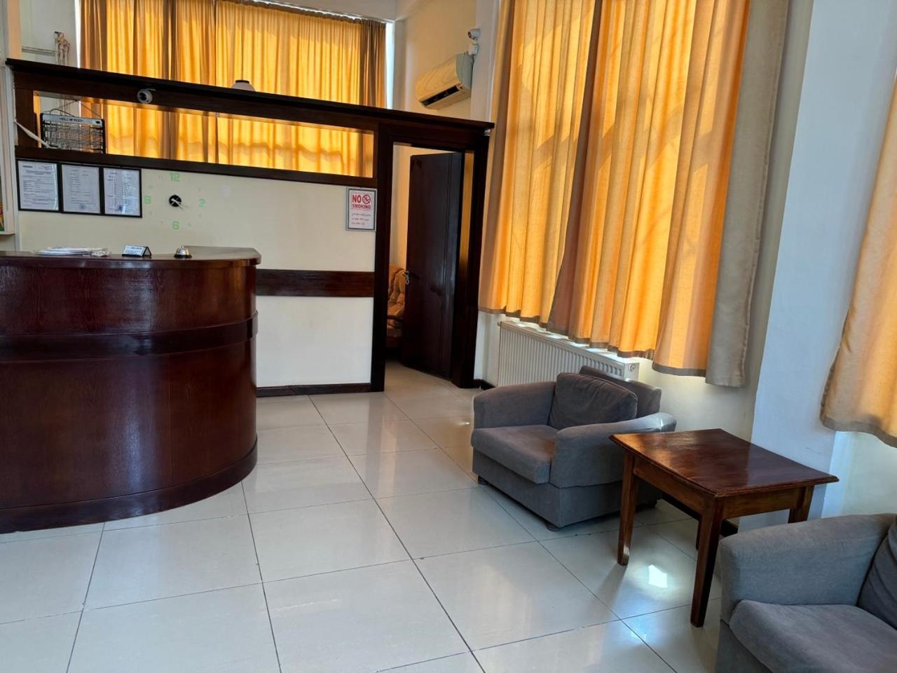 Hotel Skib Tbilisi Eksteriør billede